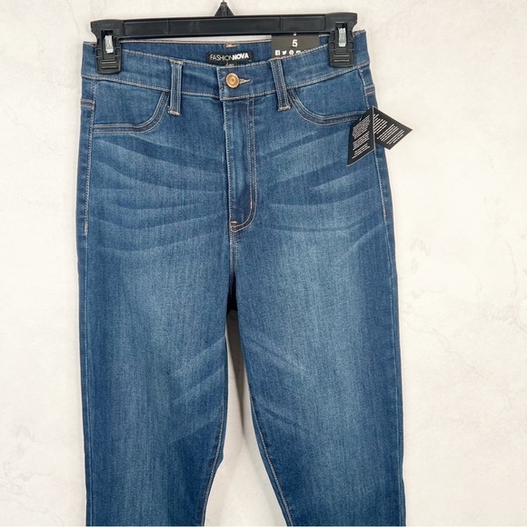 [Fashion Nova] - Picture 2 of 3